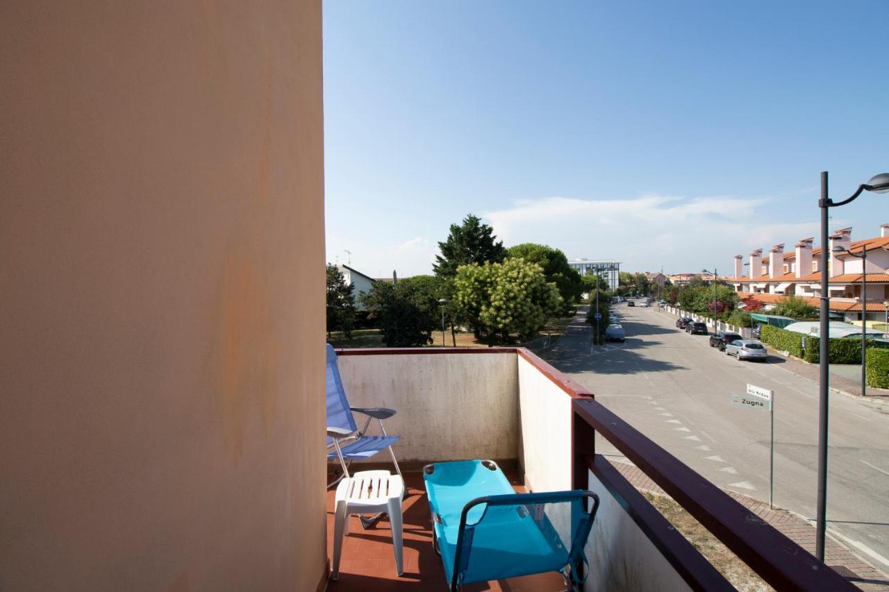 Holiday Apartment Каорле Екстериор снимка